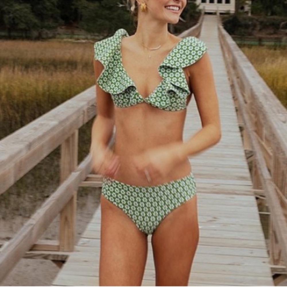 NWT Antonio Melani × Style by Simkins Marguerite Ruffle Swim bottom